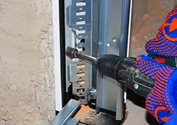 United Garage Door Service Minneapolis, MN 612-512-1932 - installation-side